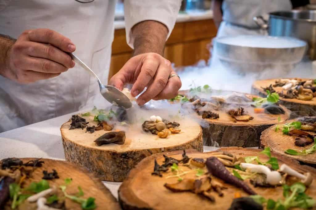 ELEVATE באתר PEXELS Private Chef Consulting
